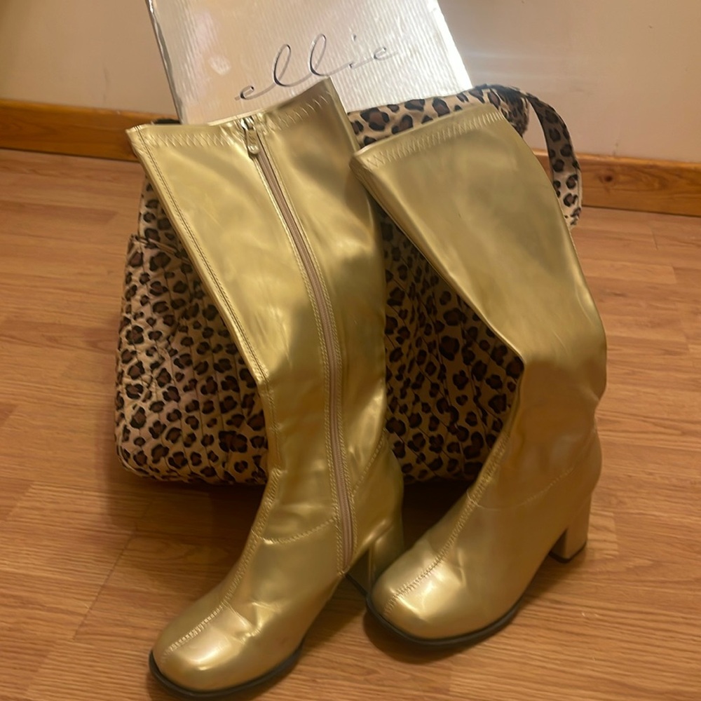 Ellie go go boots